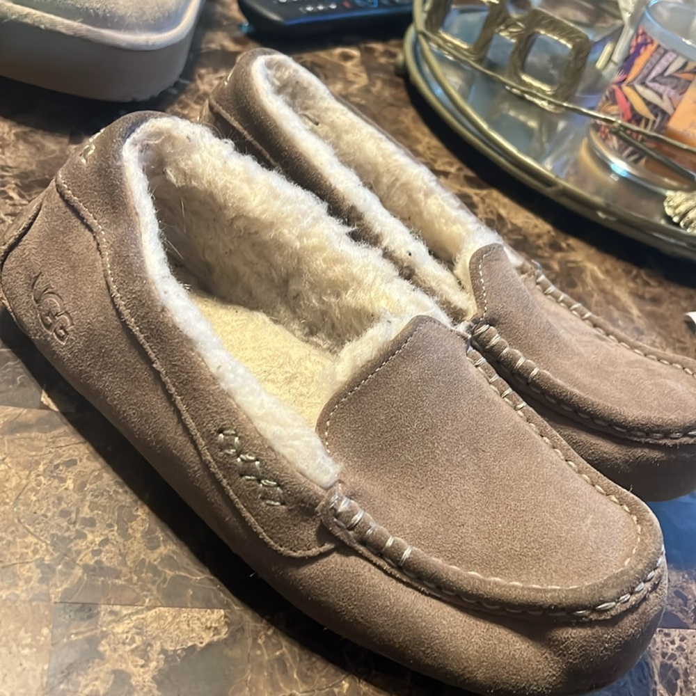 UGG Tan Slippers for Women - Picture 4 of 5